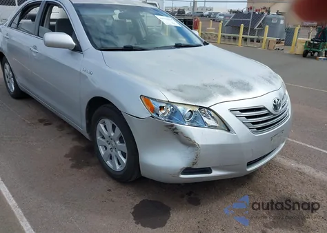2009 Toyota Camry Hybrid z USA, uszkodzony, nr VIN JTNBB46K693050251